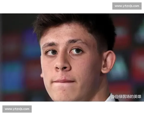 皇马青训新星琼 - 马丁内斯晋升一线队，目标第六中卫强化防线