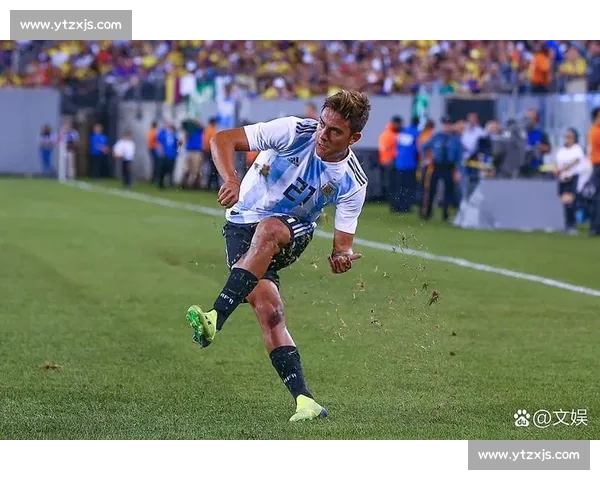 XX门将的“眼神杀”！看穿对手射门角度，仿佛预知一切！